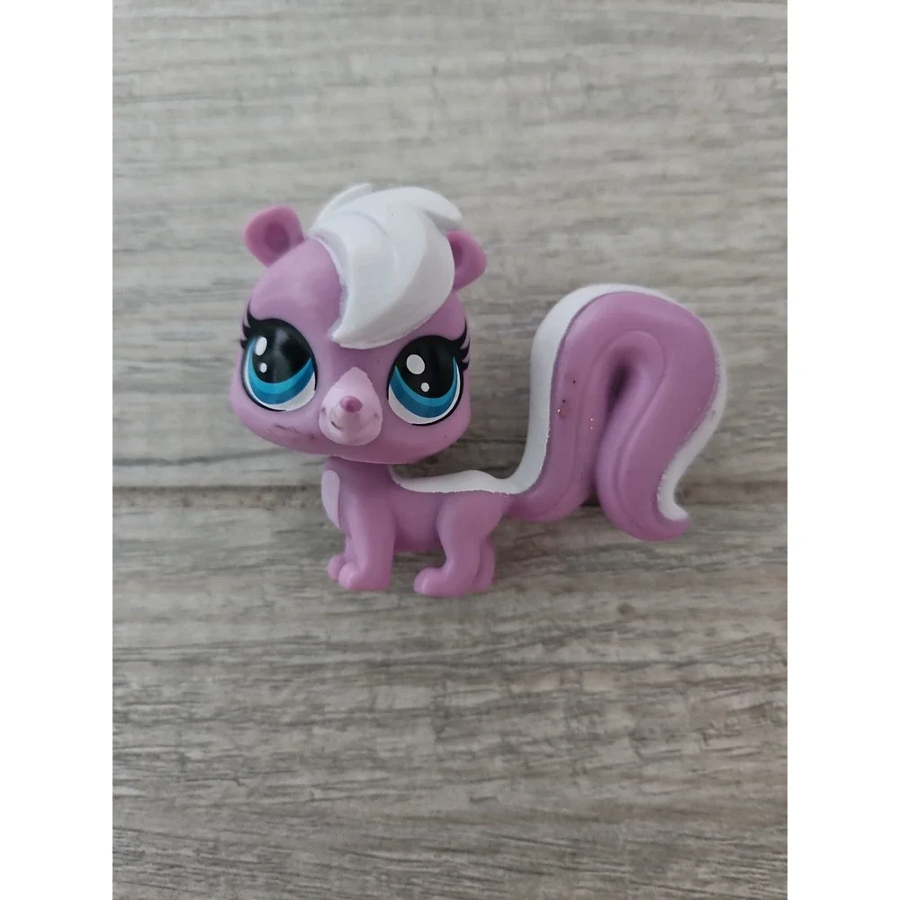 Littlest Pet Shop species skunk